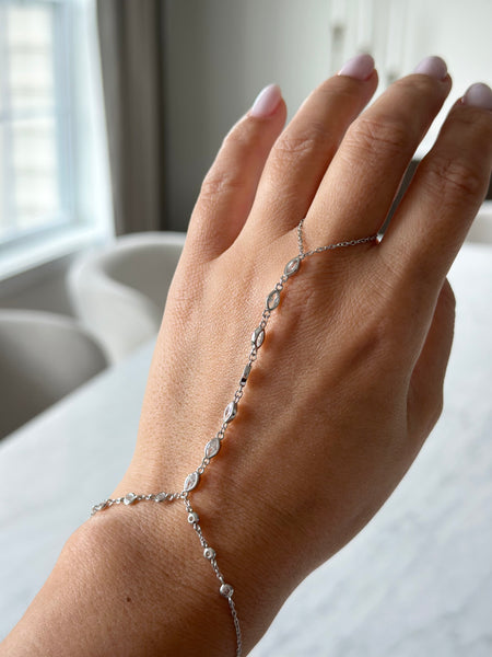 Taylor hand chain bracelet