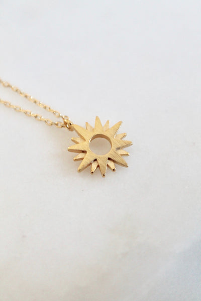 Sunrise dainty necklace