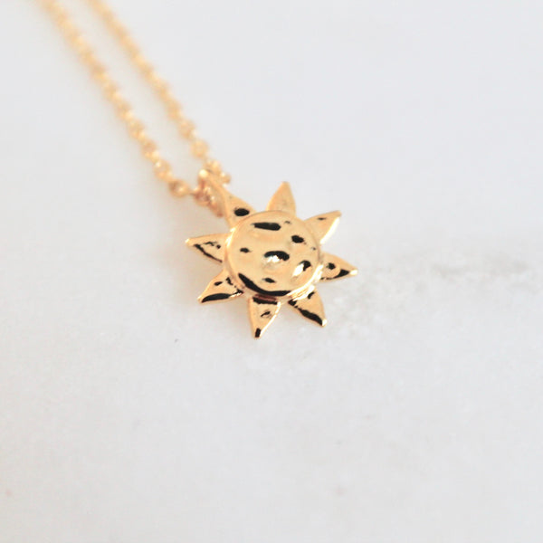 Mini sun dainty necklace