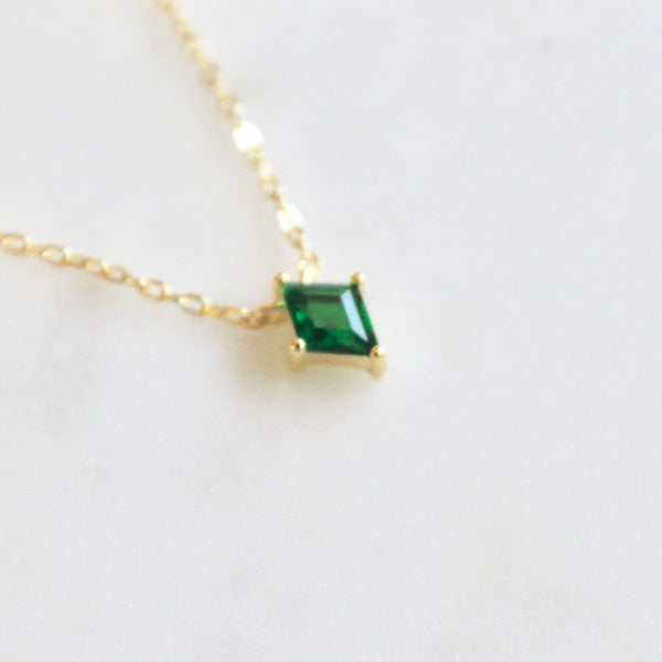 Green stone layered necklace