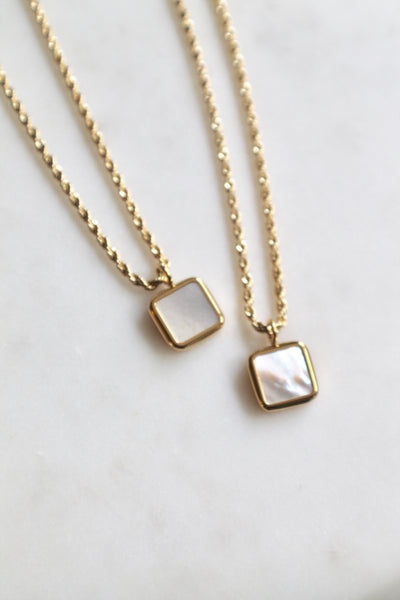 Blanche mother of pearl necklace