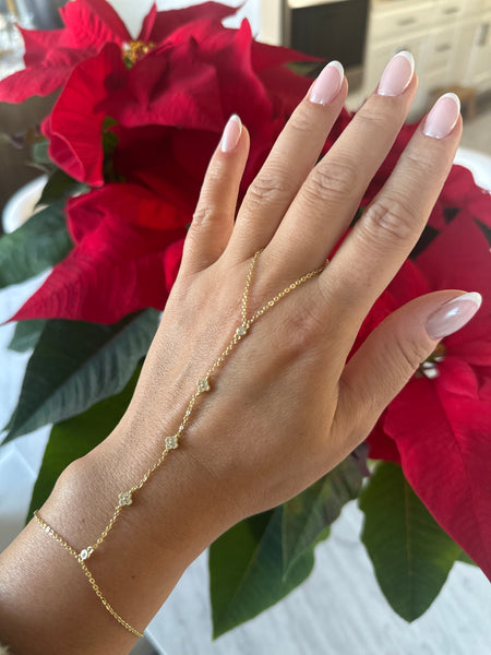 Clover hand chain bracelet