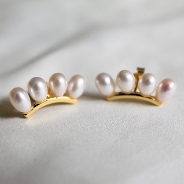 Mai pearl stud earrings