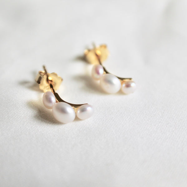 Kyla pearl stud earrings