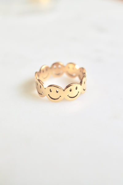 Smiley ring
