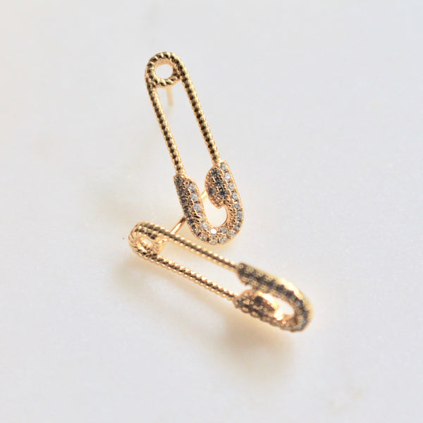 Paper clip studs earrings