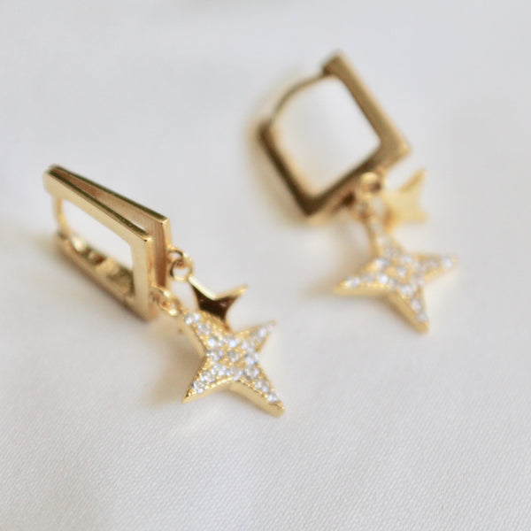 Stars huggie earrings