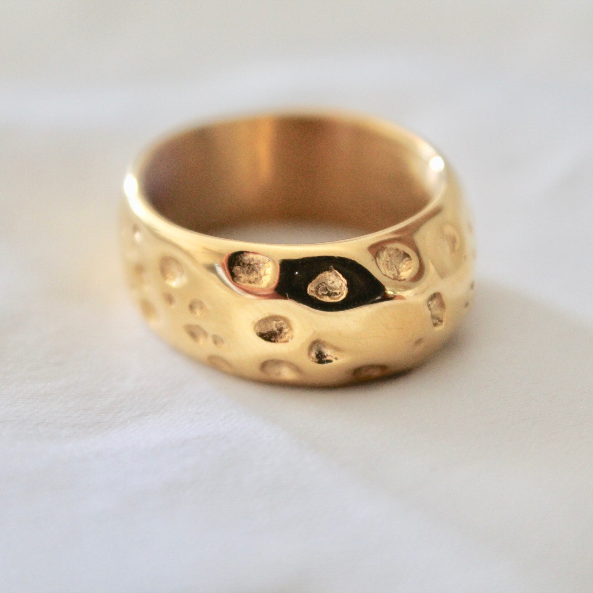 Monica gold ring