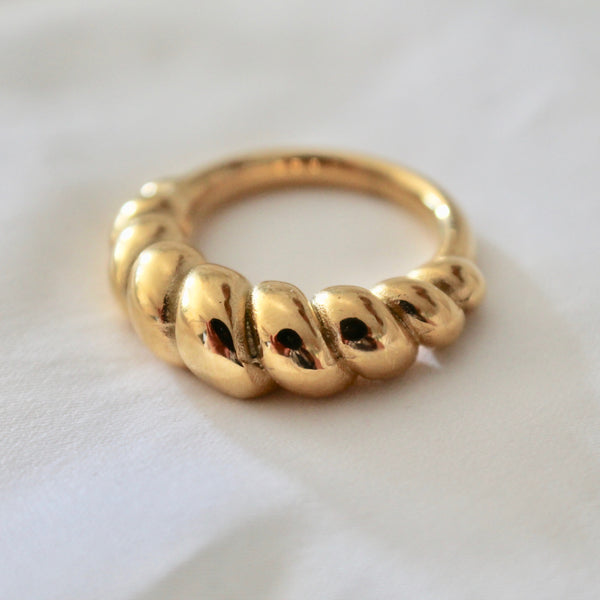 Chunky Croissant ring