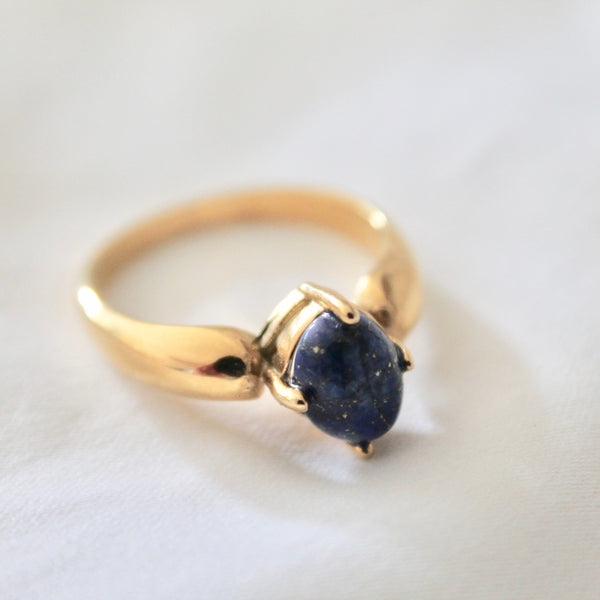 Lapis gold ring