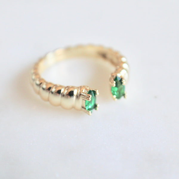 Lada green stone ring