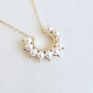 Pearl burst dainty necklace