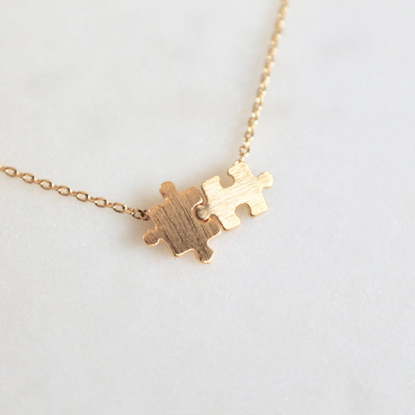 Puzzle dainty necklace
