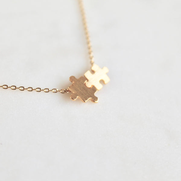 Puzzle dainty necklace