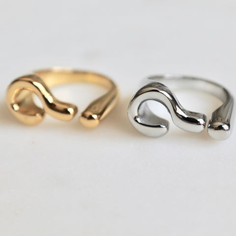 Question mark ring