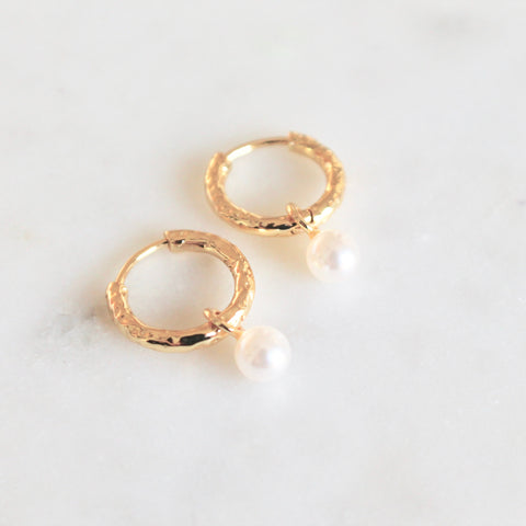 Lucy pearl  earrings