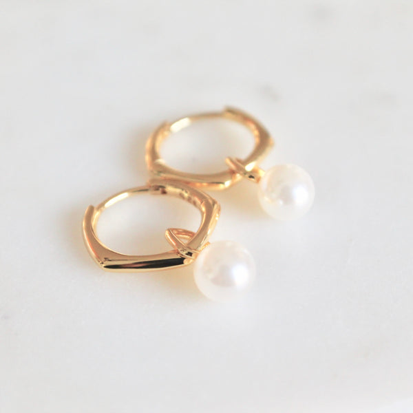 Laney pearl  earrings