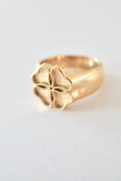 Irish clover ring