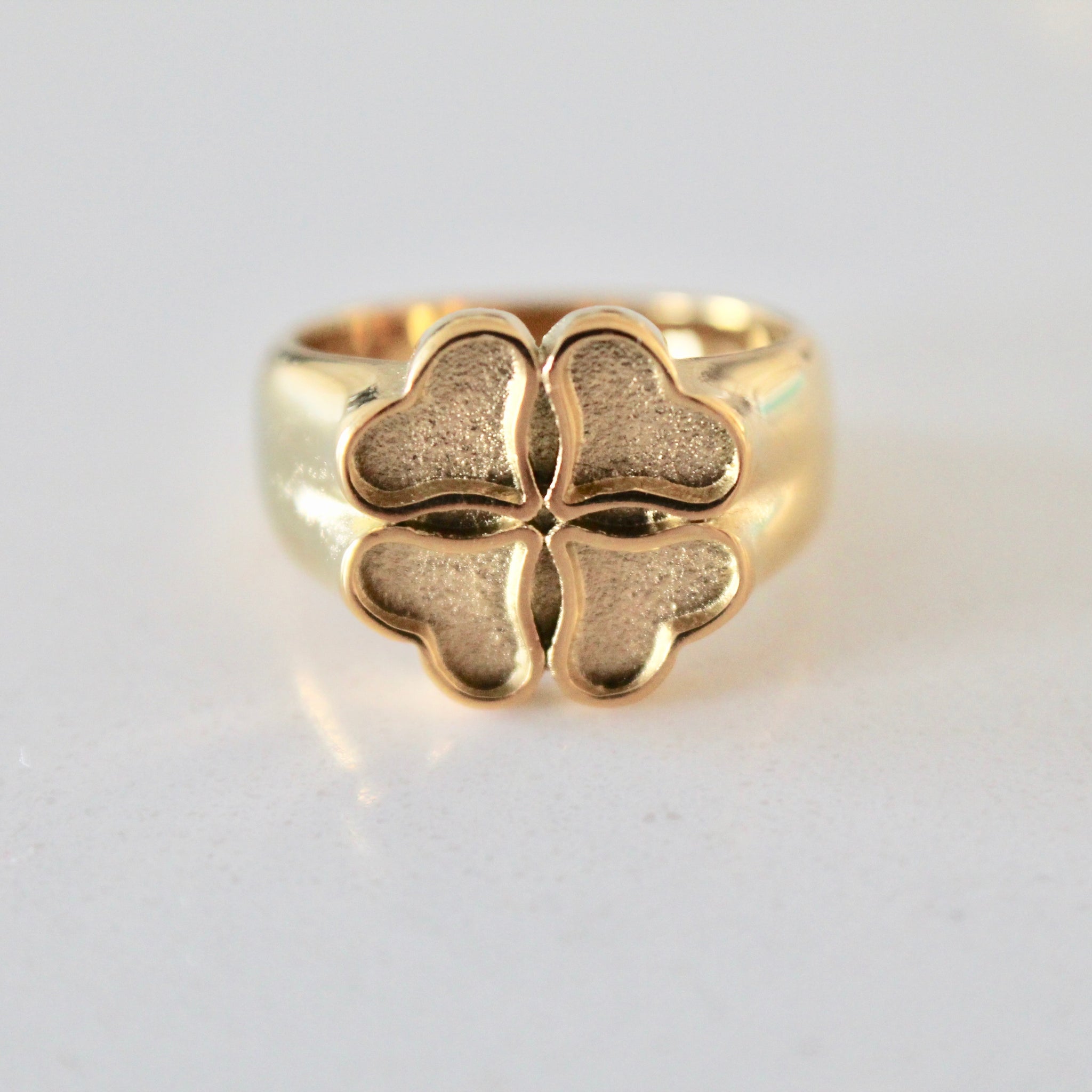 Irish clover ring