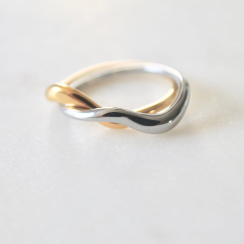 Interlocking ring