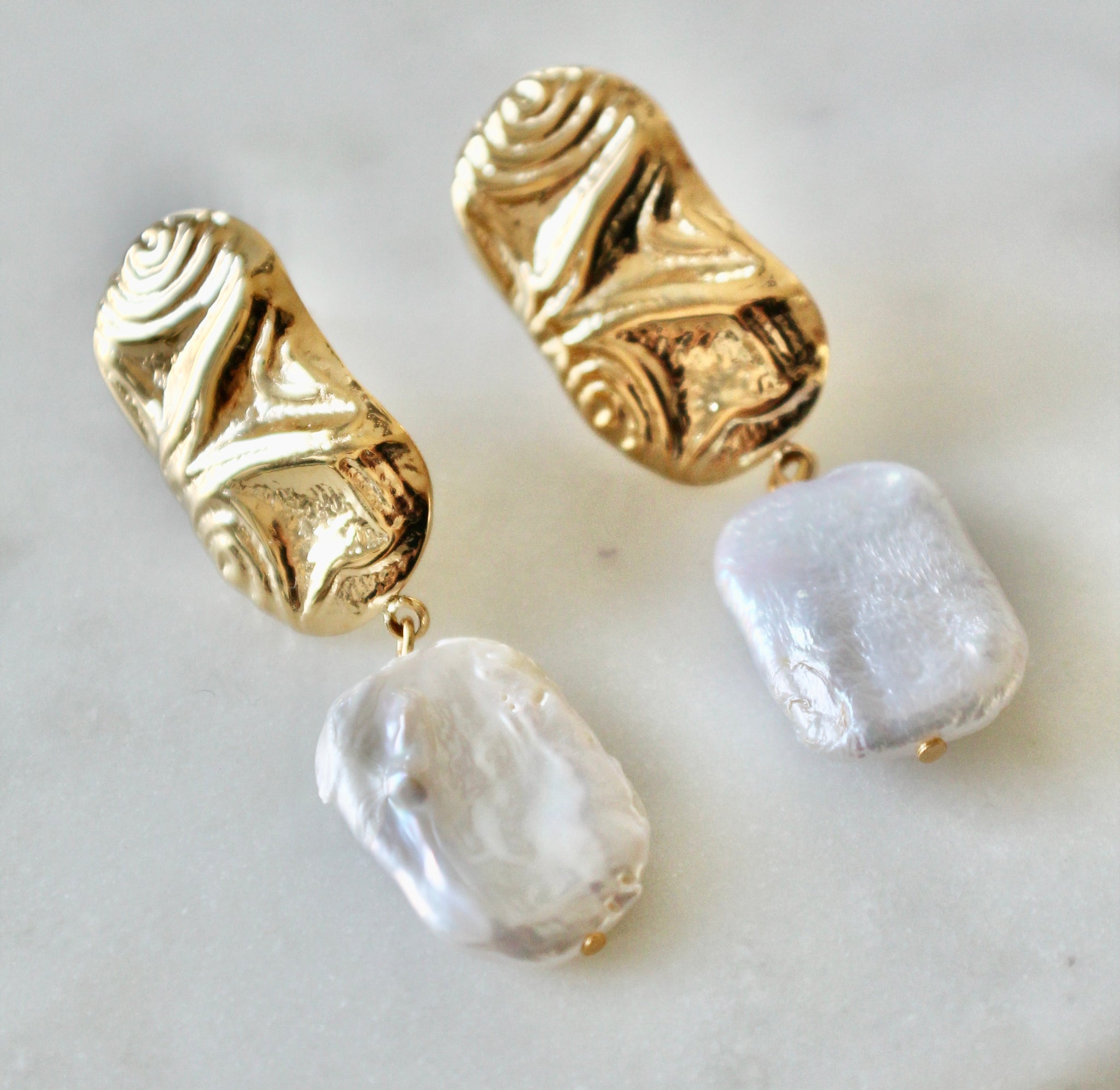 Jazmine pearl earrings