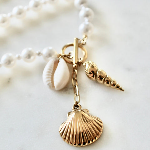 Pearl charm necklace