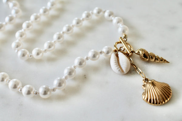 Pearl charm necklace