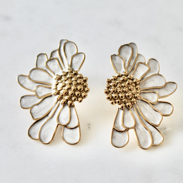 White flower earrings