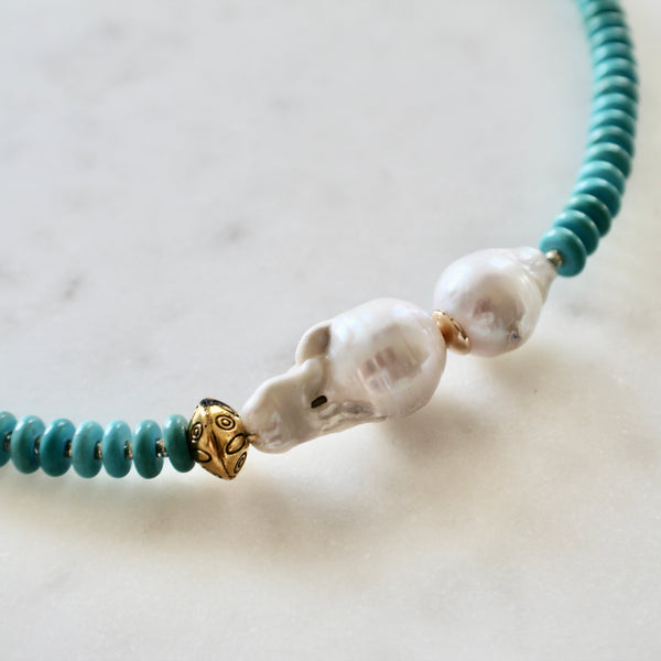 Baroque pearl necklace