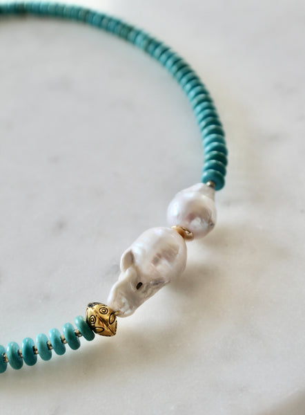Baroque pearl necklace