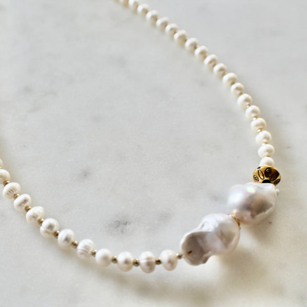Baroque pearl necklace