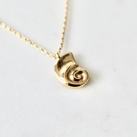 Sea shell necklace