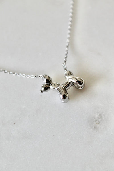 Baloon dog dainty necklace