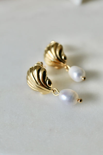 Kai pearl earrings