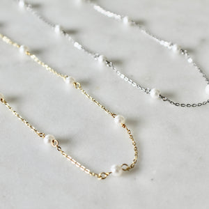 Pearl choker necklace