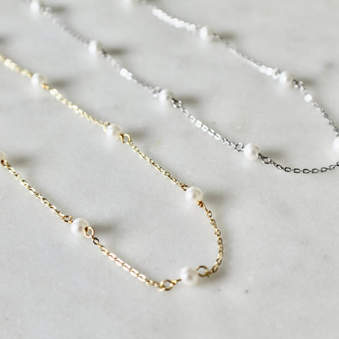 Pearl choker necklace