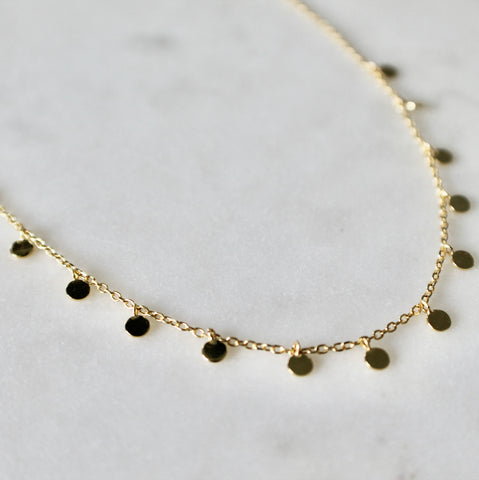 Tiny discs choker necklace