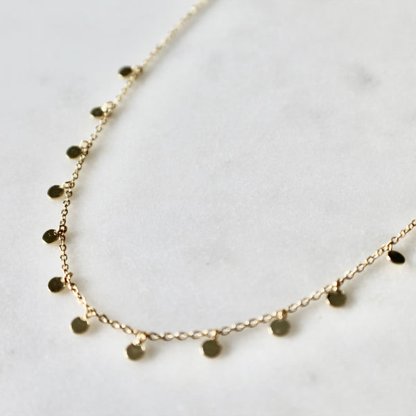 Tiny discs choker necklace