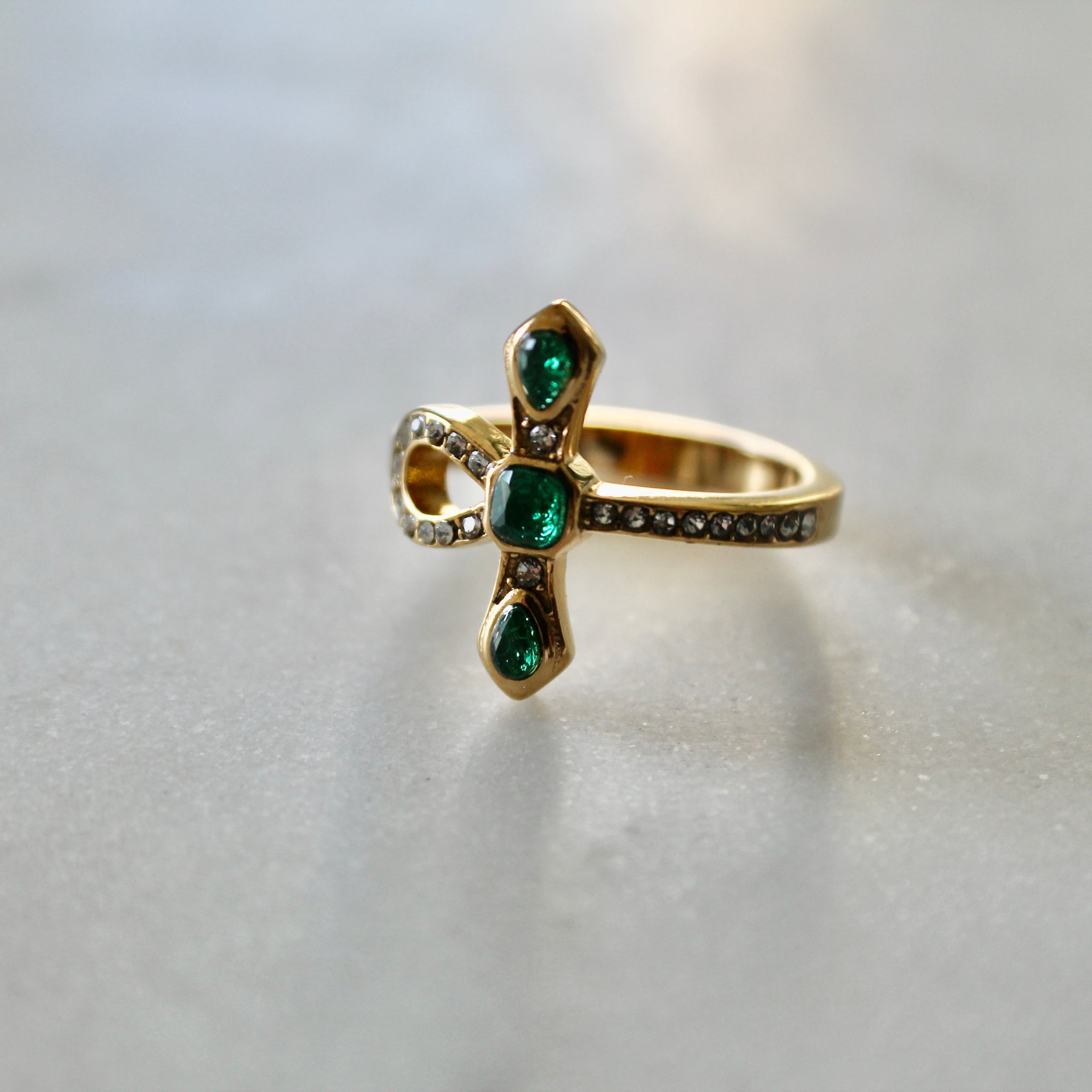 Green cross ring