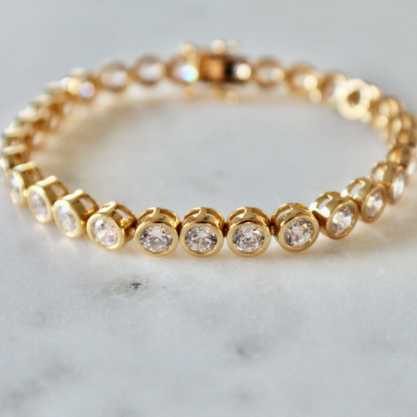 Round tennis bracelet