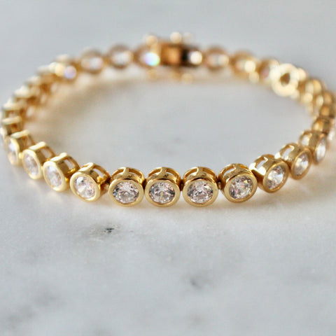 Round tennis bracelet