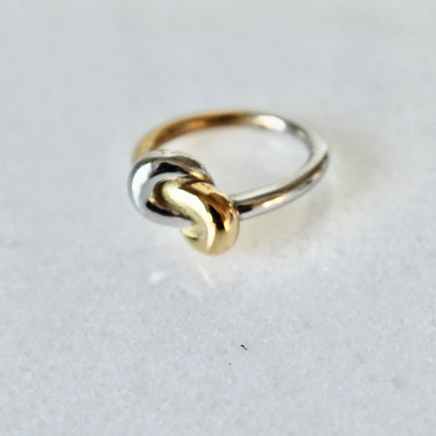Knot  ring
