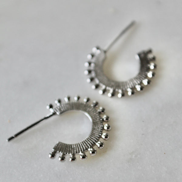 Claire huggie earrings - Lily Lough 