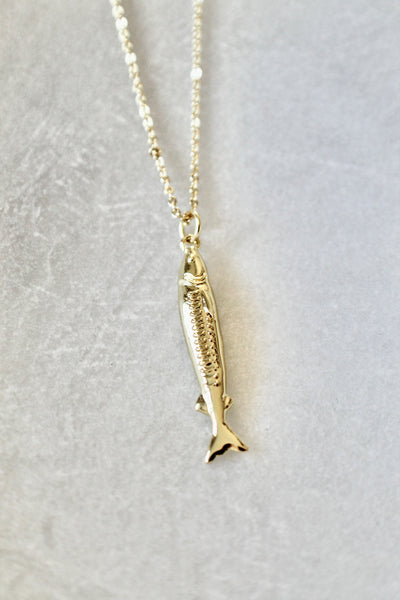 Fish pendant necklace - Lily Lough 