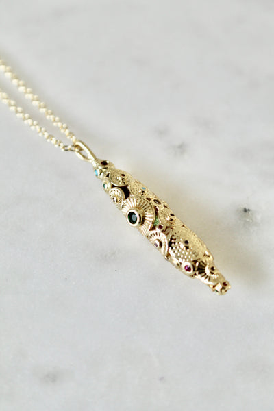 Souvenir necklace - Lily Lough 