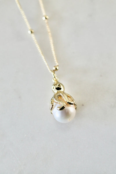 Octopus pearl necklace - Lily Lough 