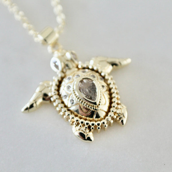 Turtle necklace - Lily Lough 