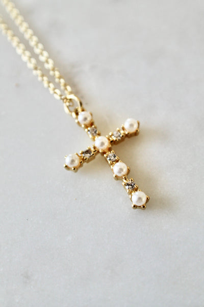 Cross necklace - Lily Lough 