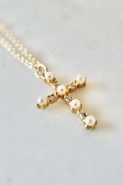 Cross necklace - Lily Lough 