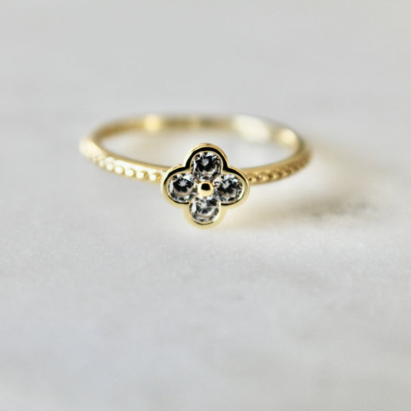 Clover ring - Lily Lough 